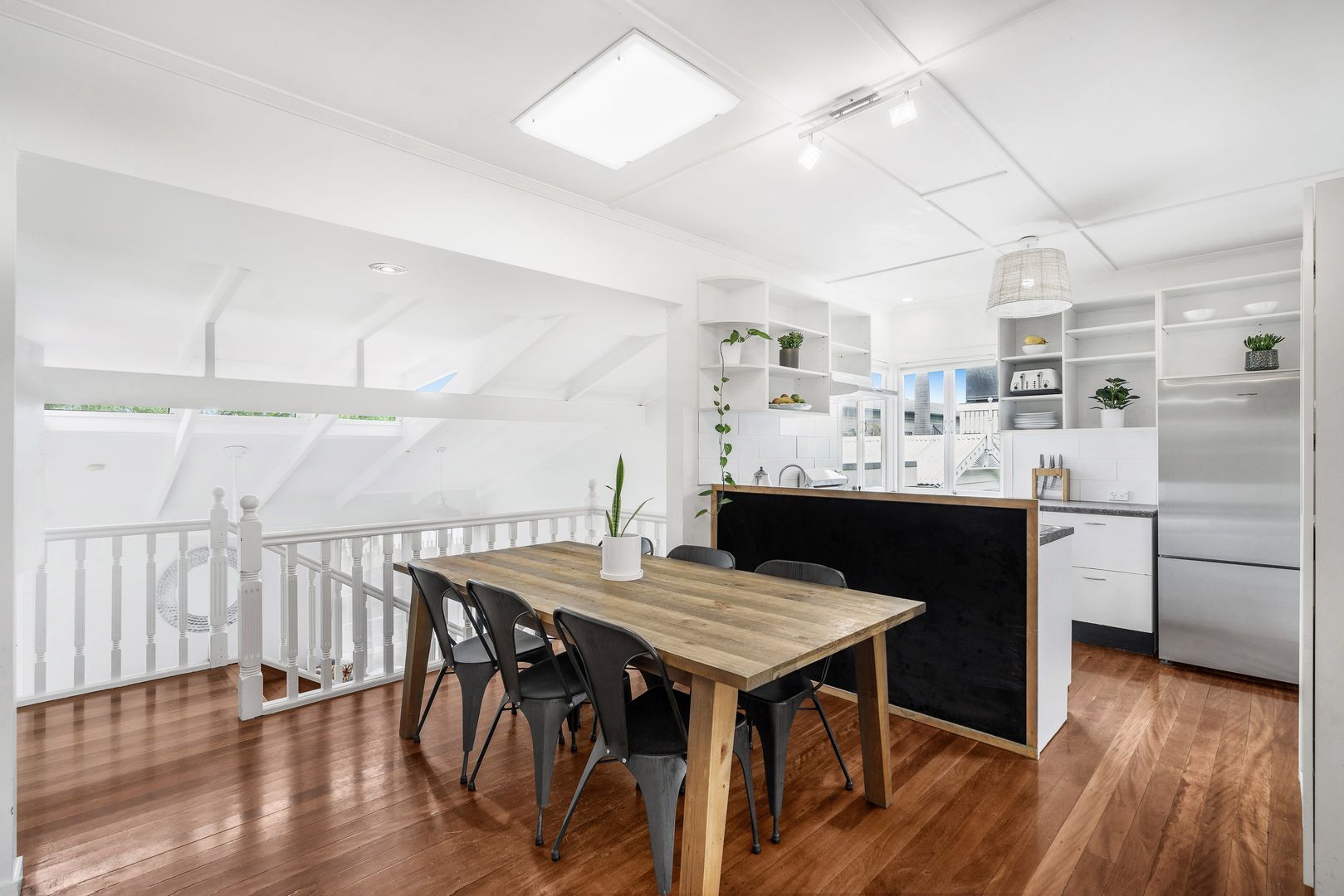 36 Oakley Street, Manly QLD 4179, Image 1
