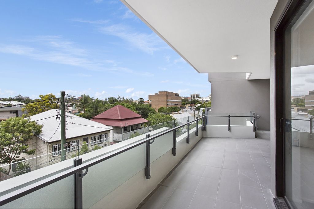 2 bedrooms Apartment / Unit / Flat in 301/36 Anglesey Street KANGAROO POINT QLD, 4169