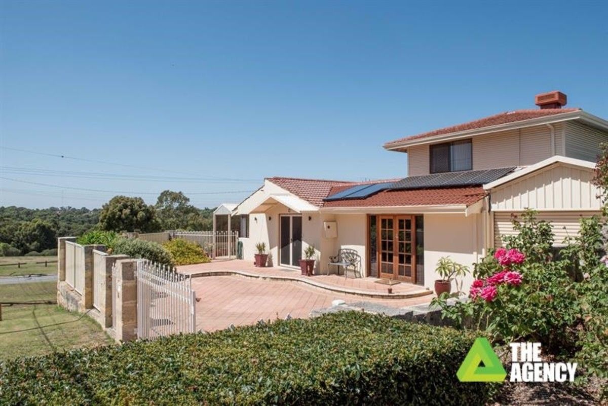 8 Thorpe Place, Carine WA 6020, Image 0