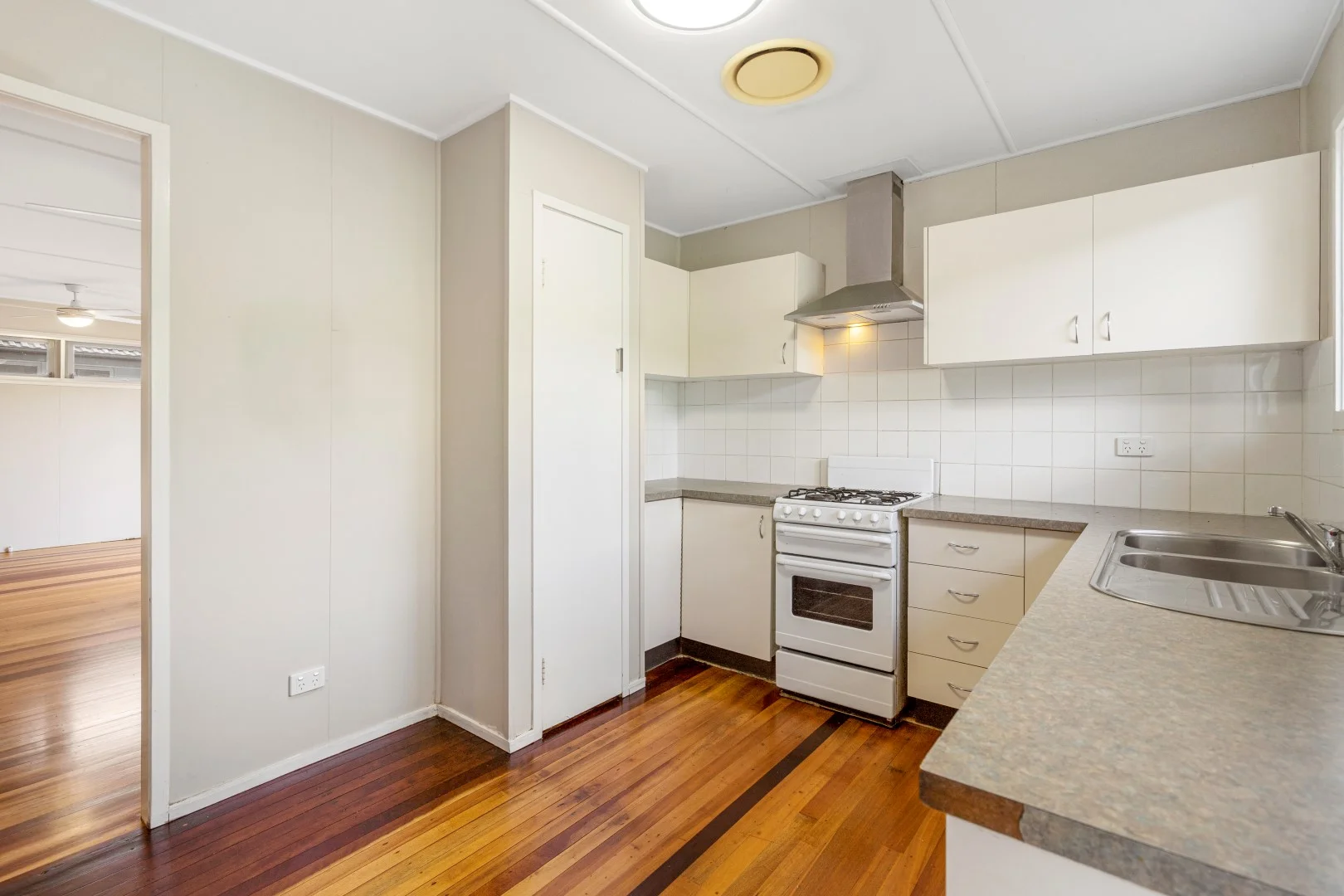 Additional image 6 of 23 Kynance Street, Leichhardt QLD 4305
