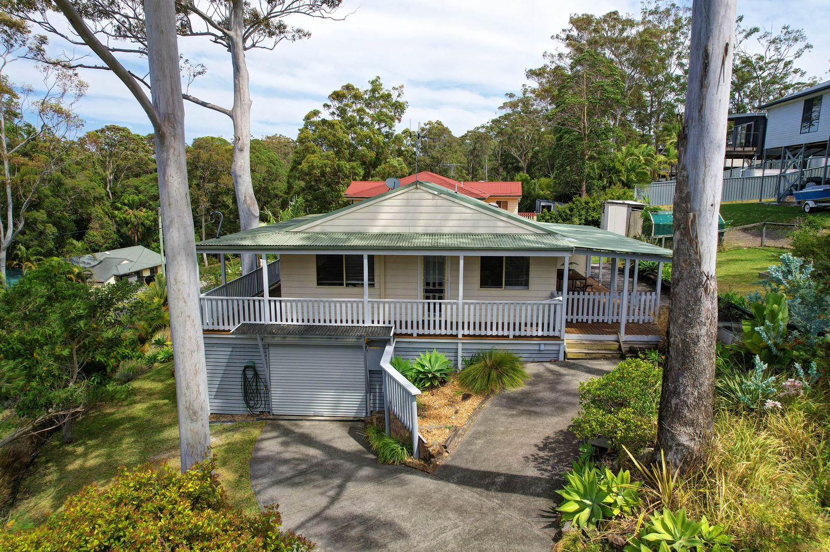 4 Harcourt Crescent, Smiths Lake NSW 2428, Image 1