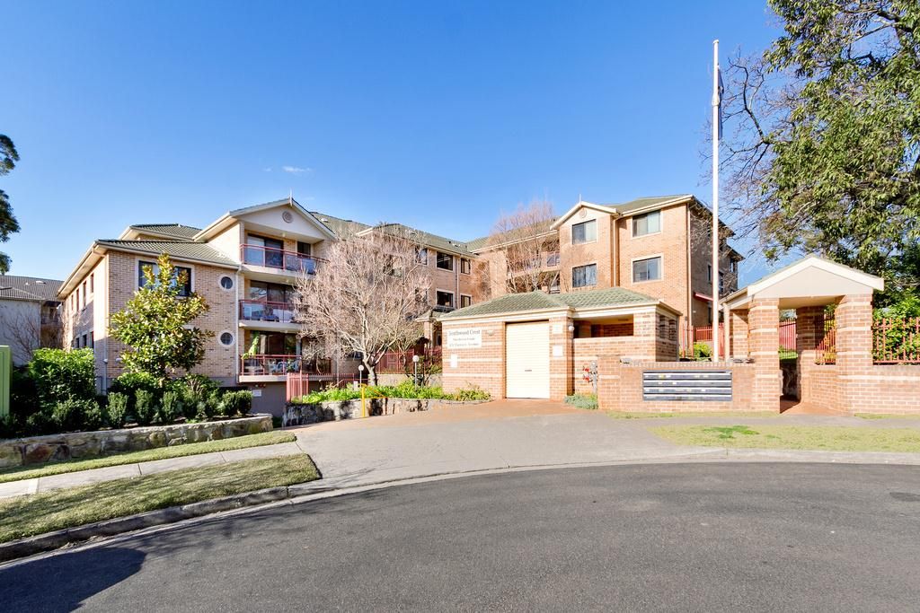2 bedrooms Apartment / Unit / Flat in 4/1-3 Sherwin Avenue CASTLE HILL NSW, 2154