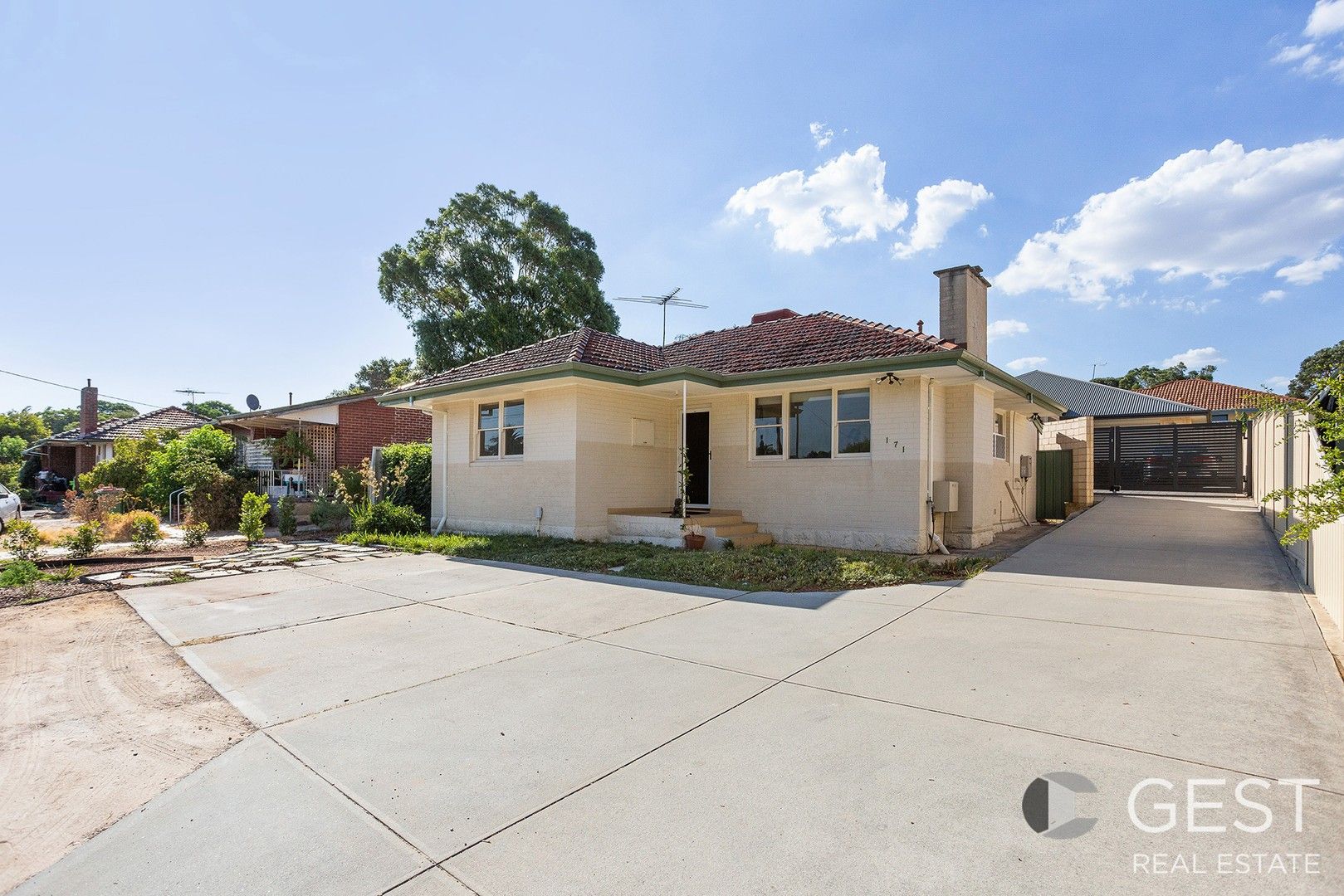 3 bedrooms House in 171 BROUN AVENUE MORLEY WA, 6062