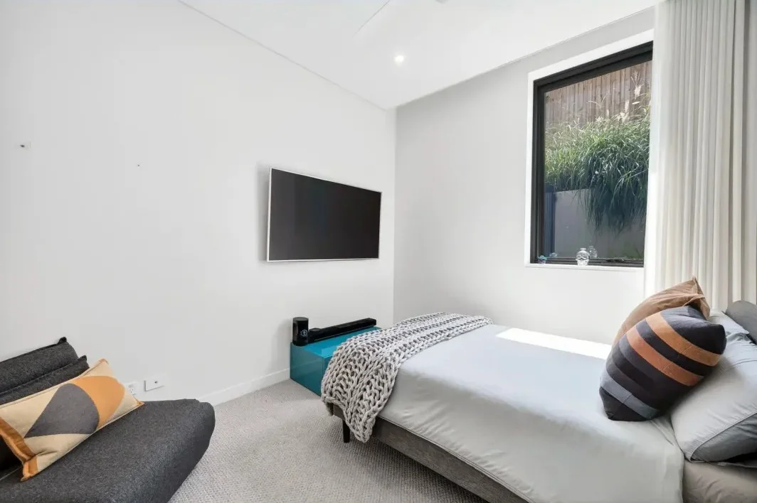 Additional image 10 of LG01/11-17 Ocean Avenue, Newport NSW 2106