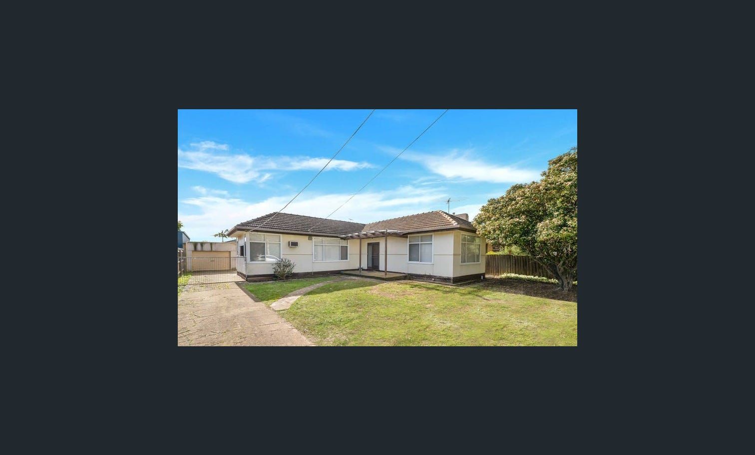 3 bedrooms House in 101 Mcclelland Avenue LARA VIC, 3212