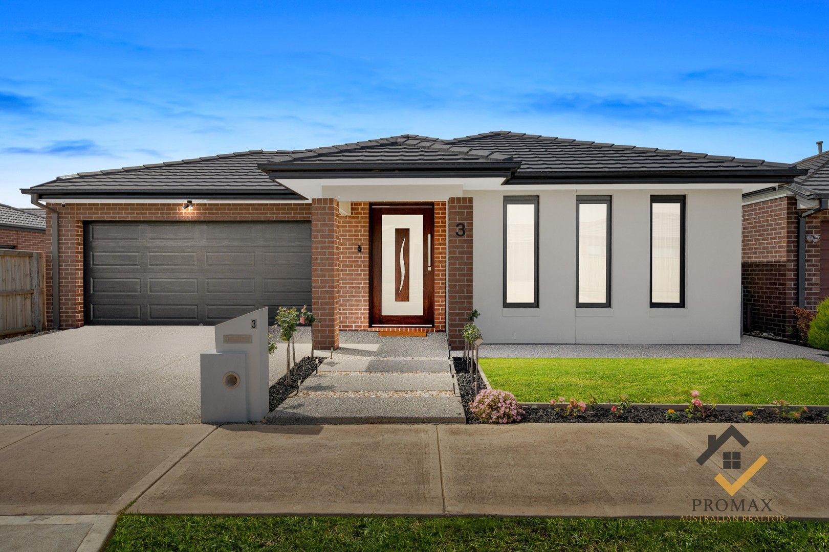 4 bedrooms House in 3 COCONUT ROAD MANOR LAKES VIC, 3024