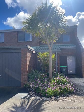 2 bedrooms Townhouse in 11/17 Claude Street SEAFORD VIC, 3198