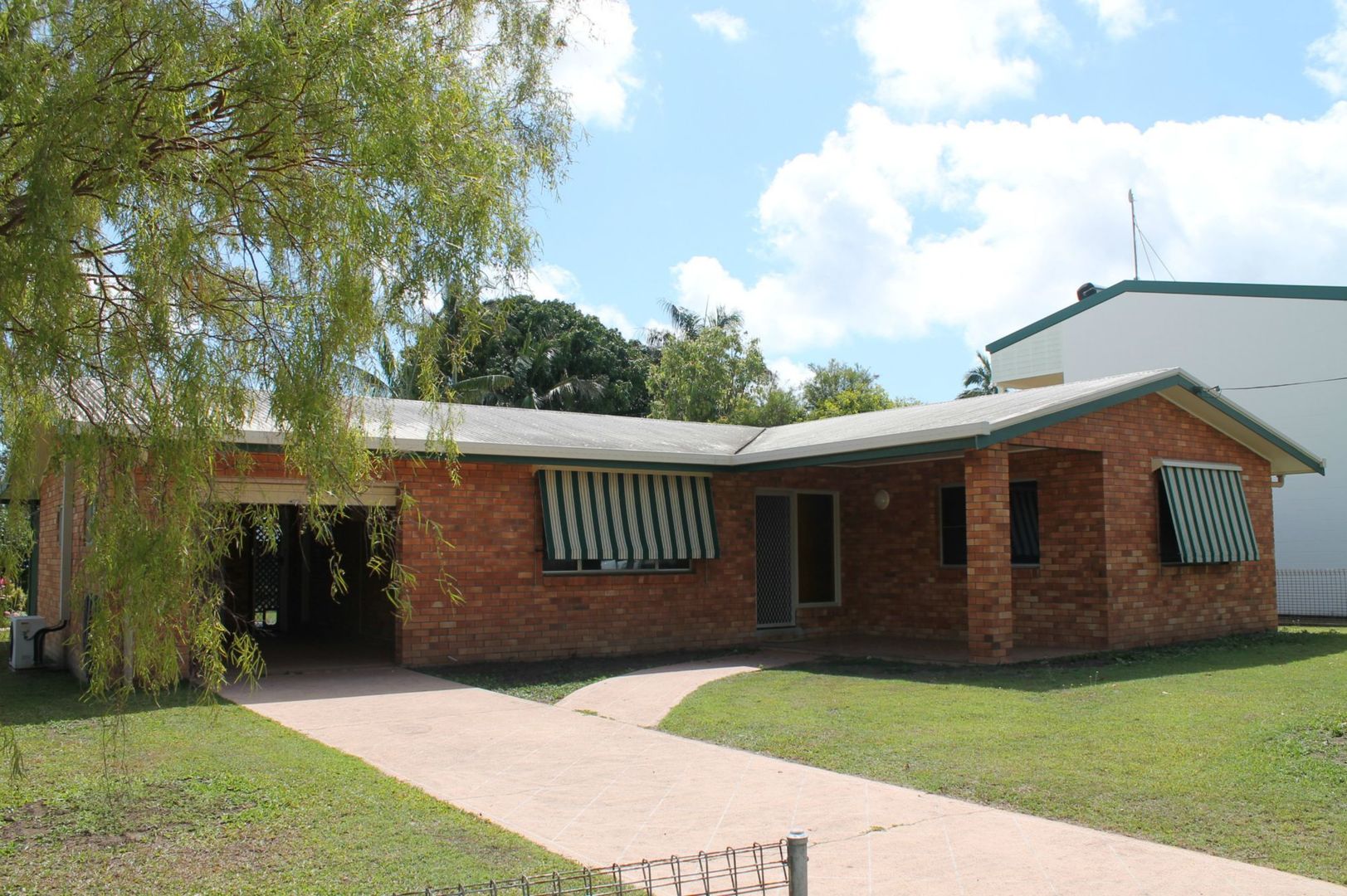 8 Barton Street, West Mackay Property History & Address Research Domain