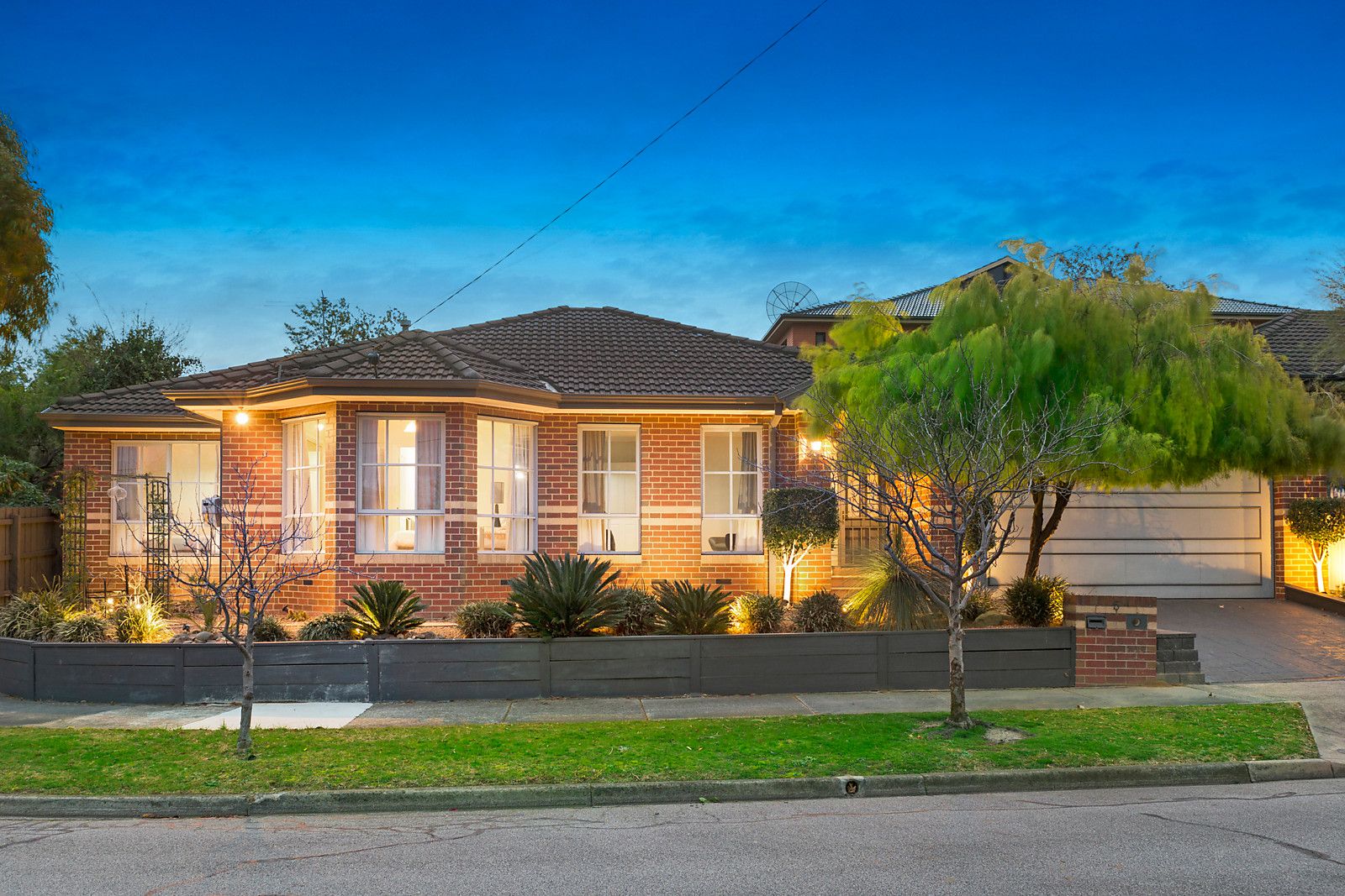 5 Newlands Court, Box Hill South VIC 3128, Image 0