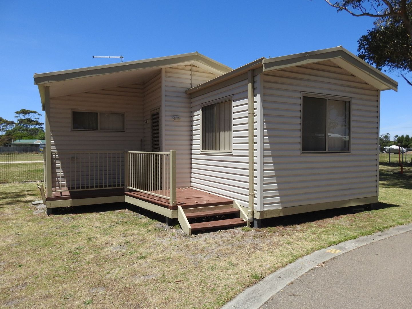 80 687 Esplanade Lakes Entrance Vic 3909 Domain