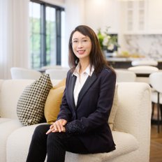 Julia Limei Liu, Sales representative