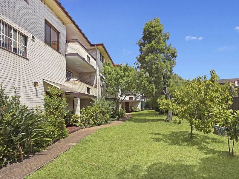 5/2-4 Seventh Avenue, Campsie NSW 2194