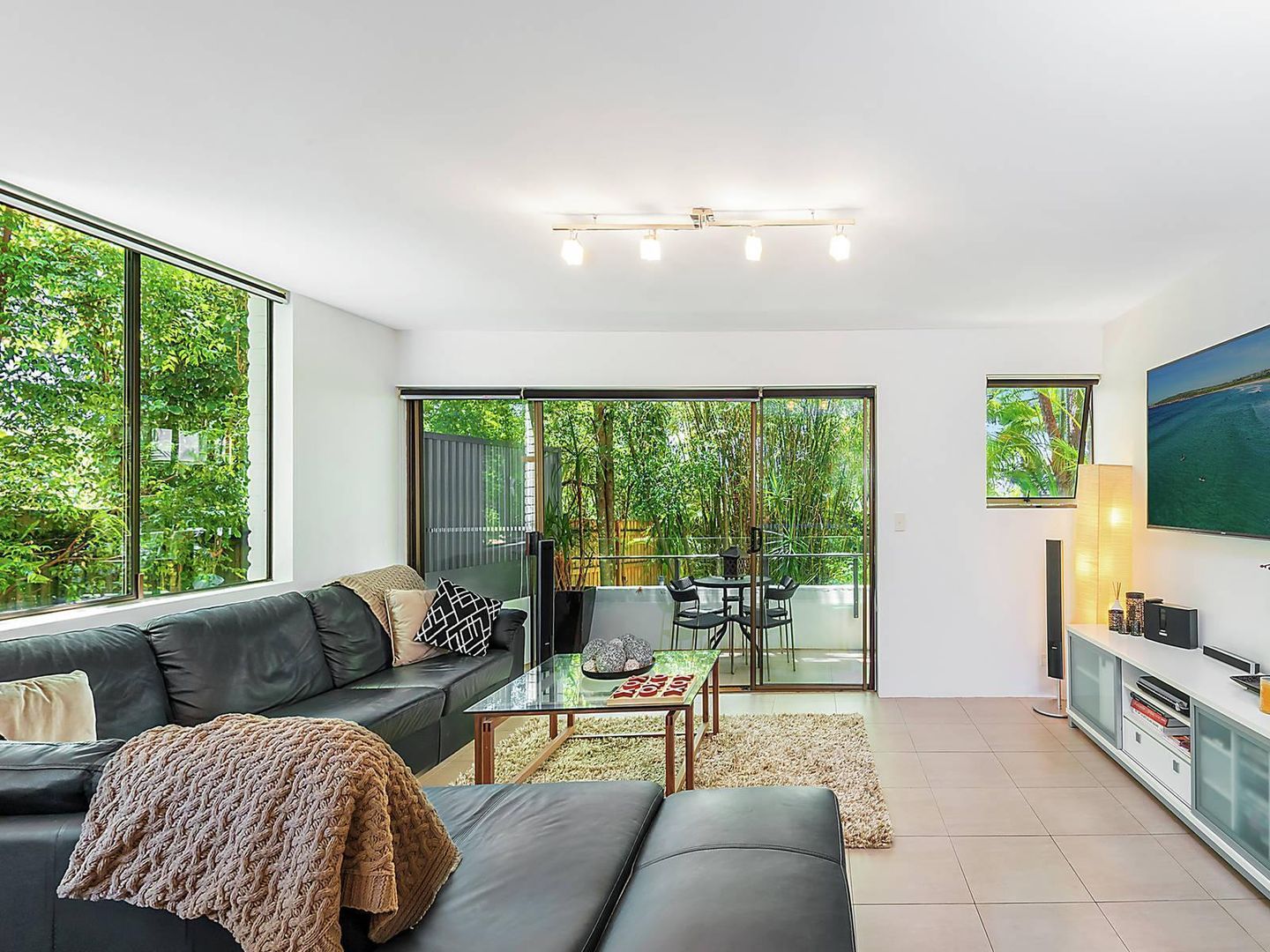 159 1 Edgar Bennett Avenue Noosa Heads Qld 4567 Apartment For Rent 400 Domain