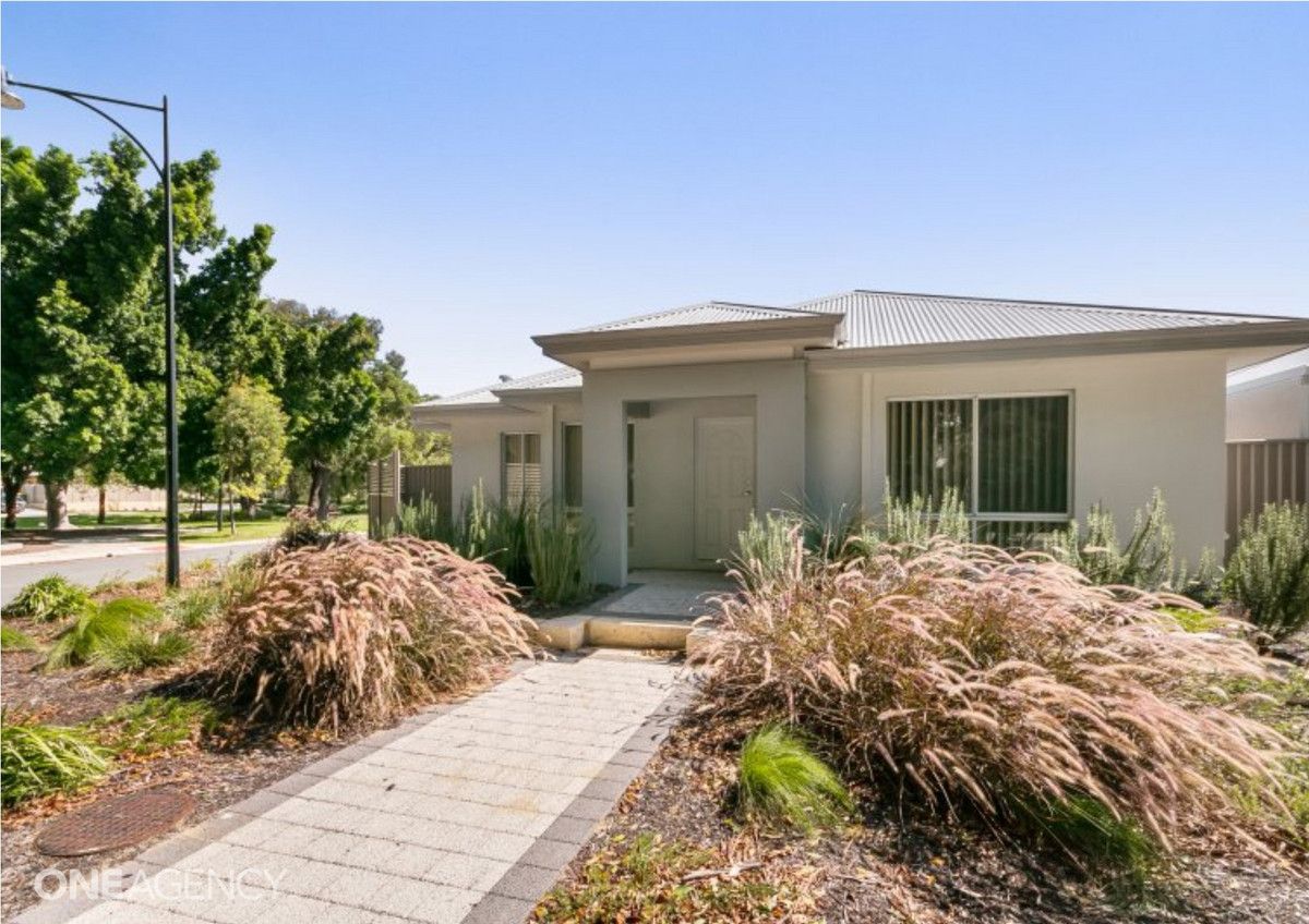 4 bedrooms House in 13 Recess Parkway COOLBELLUP WA, 6163