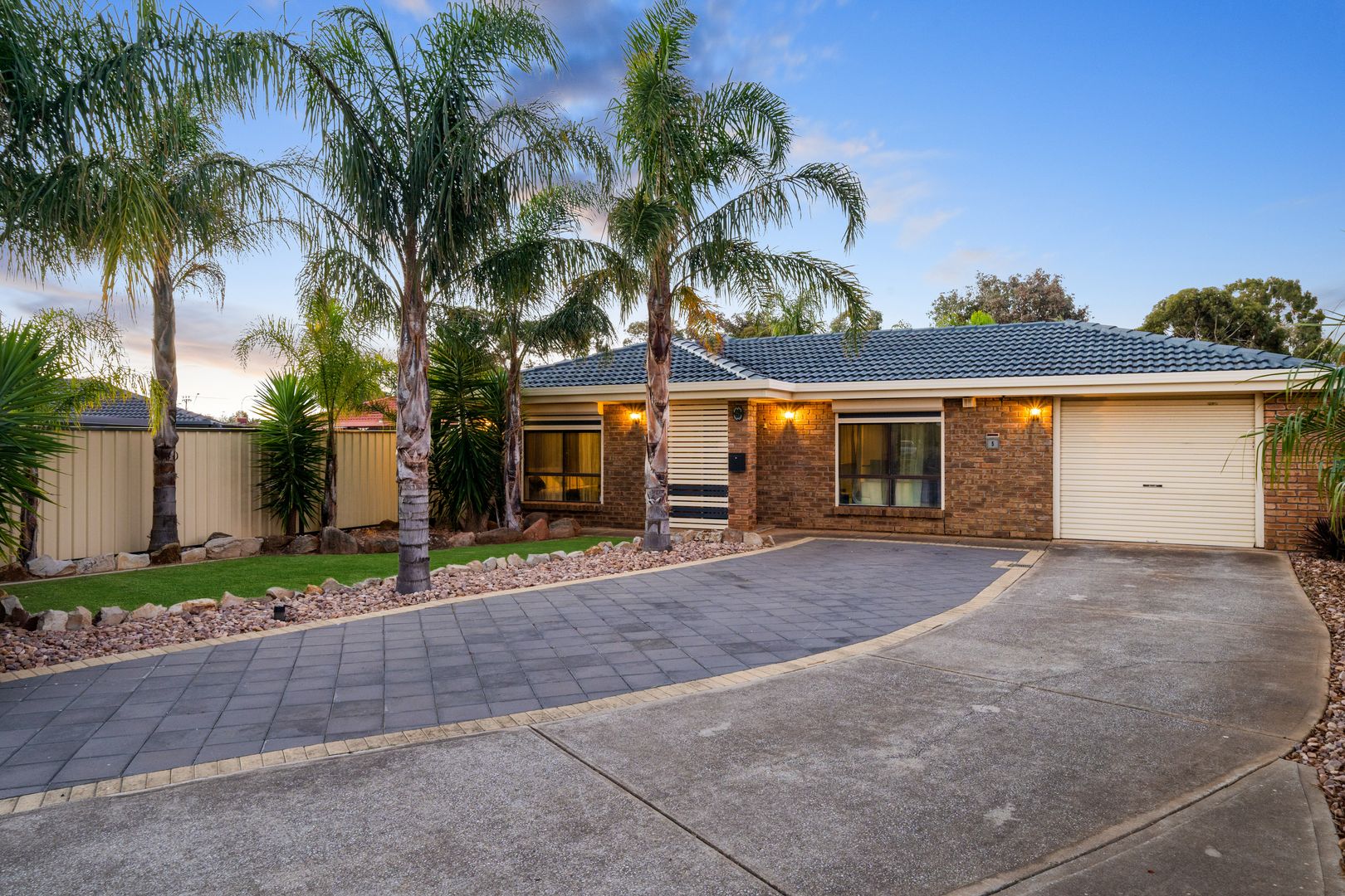 3 bedrooms House in 5 Melanie Court PARALOWIE SA, 5108