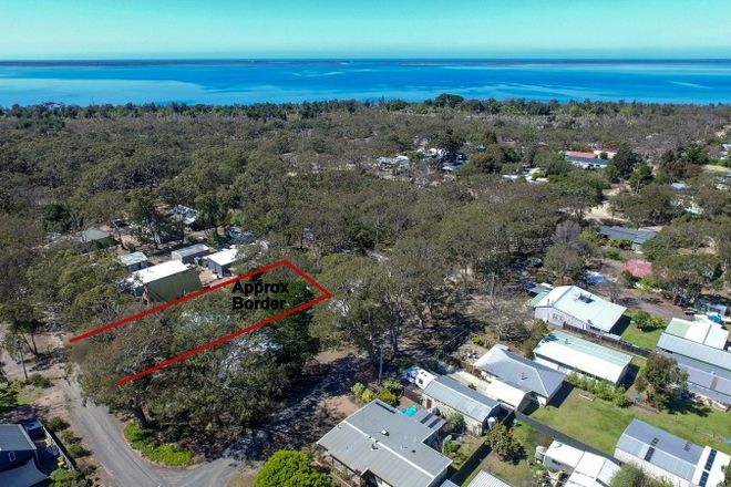 Picture of 27 Seventh Pde, RAYMOND ISLAND VIC 3880