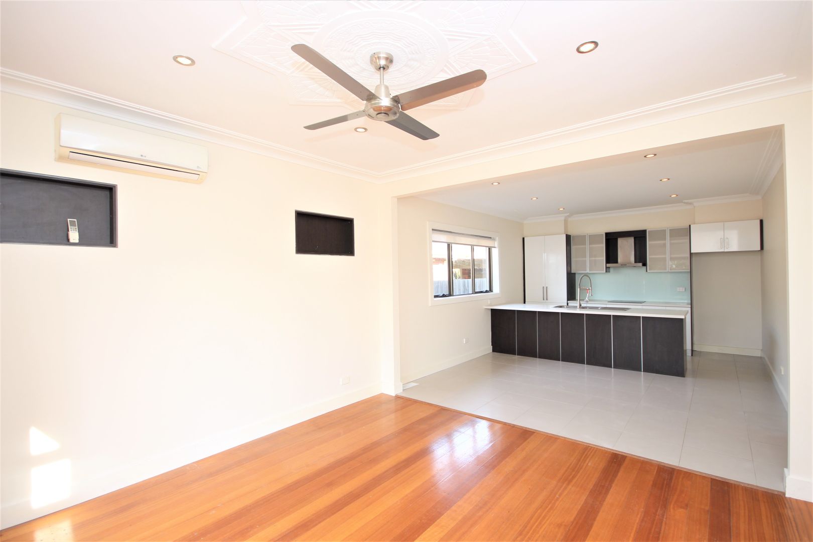 1/11 Yaraan Street, Bell Post Hill VIC 3215 House For Rent Domain