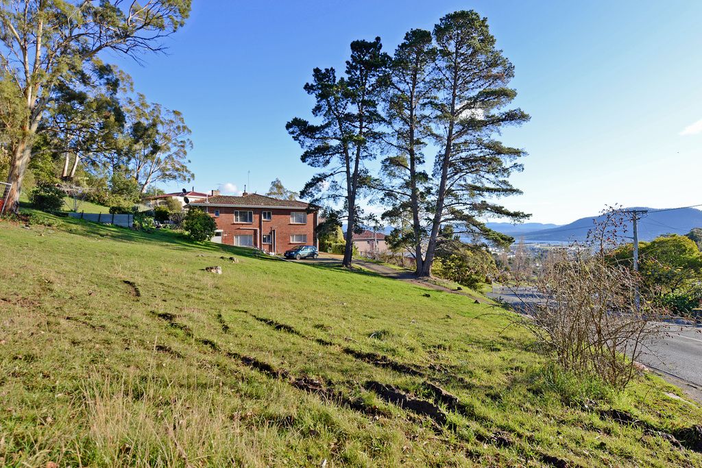 64 Corinda Grove, West Moonah TAS 7009, Image 2