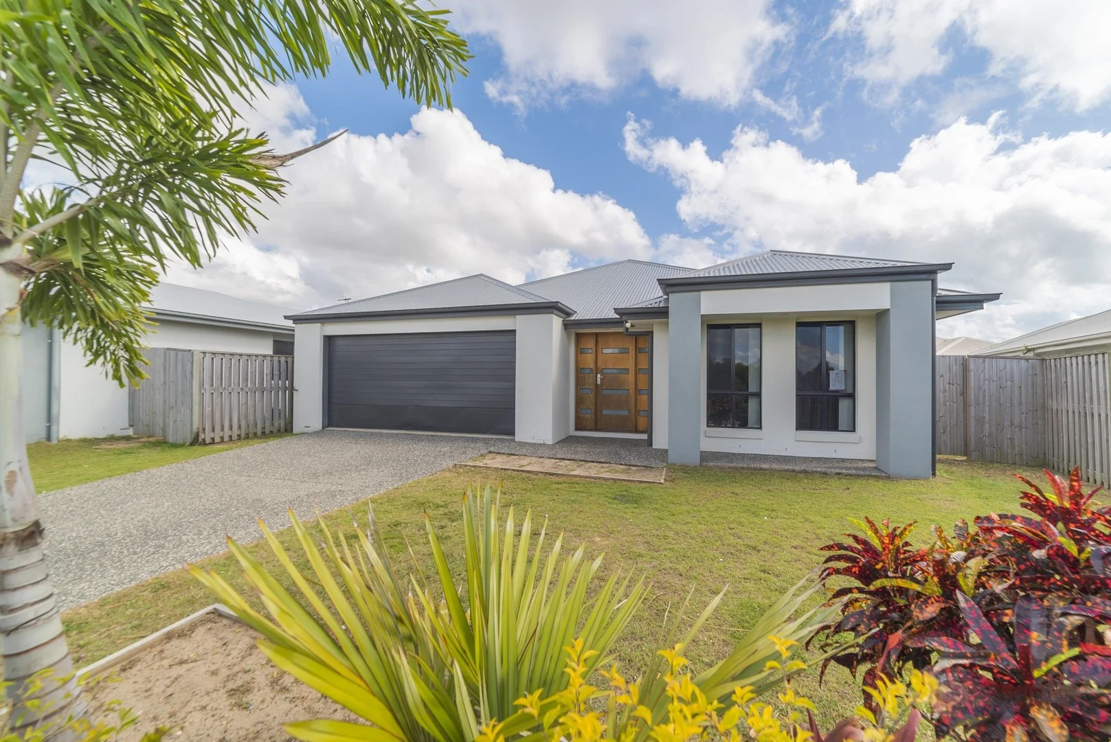 124 Whitehaven Drive, Blacks Beach QLD 4740