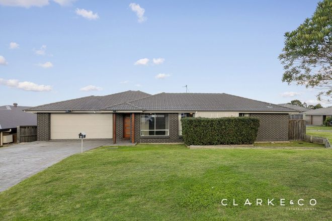 Picture of 8 Redgum Circuit, ABERGLASSLYN NSW 2320