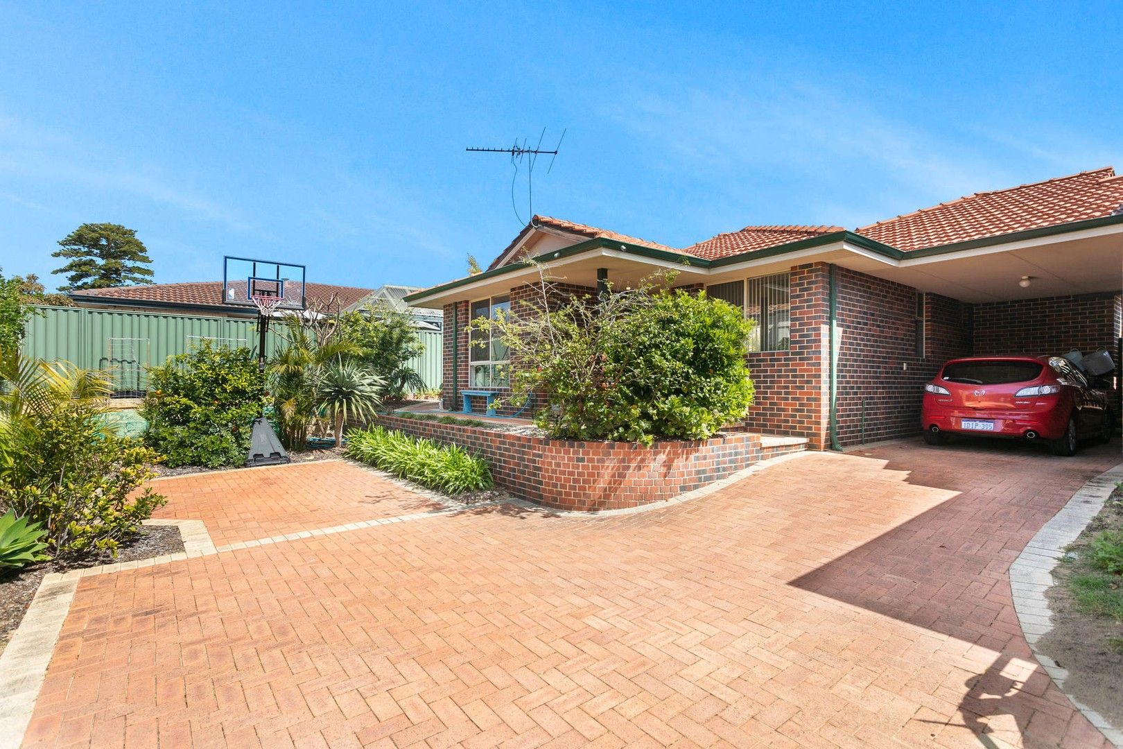 3 bedrooms Villa in 4/75 Brighton Road SCARBOROUGH WA, 6019