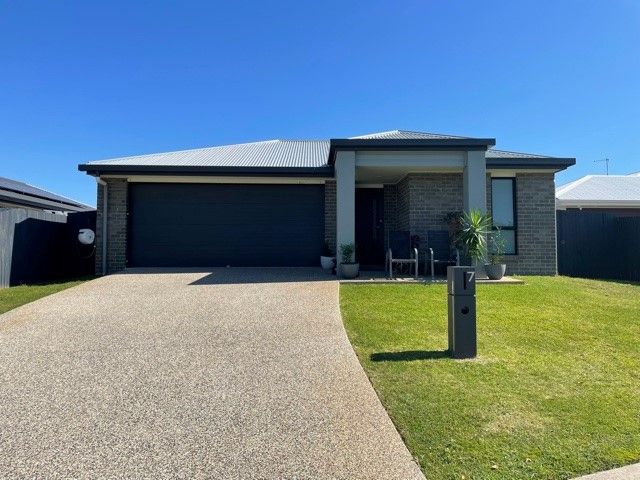 7 Thorn Avenue, Rural View QLD 4740, Image 0