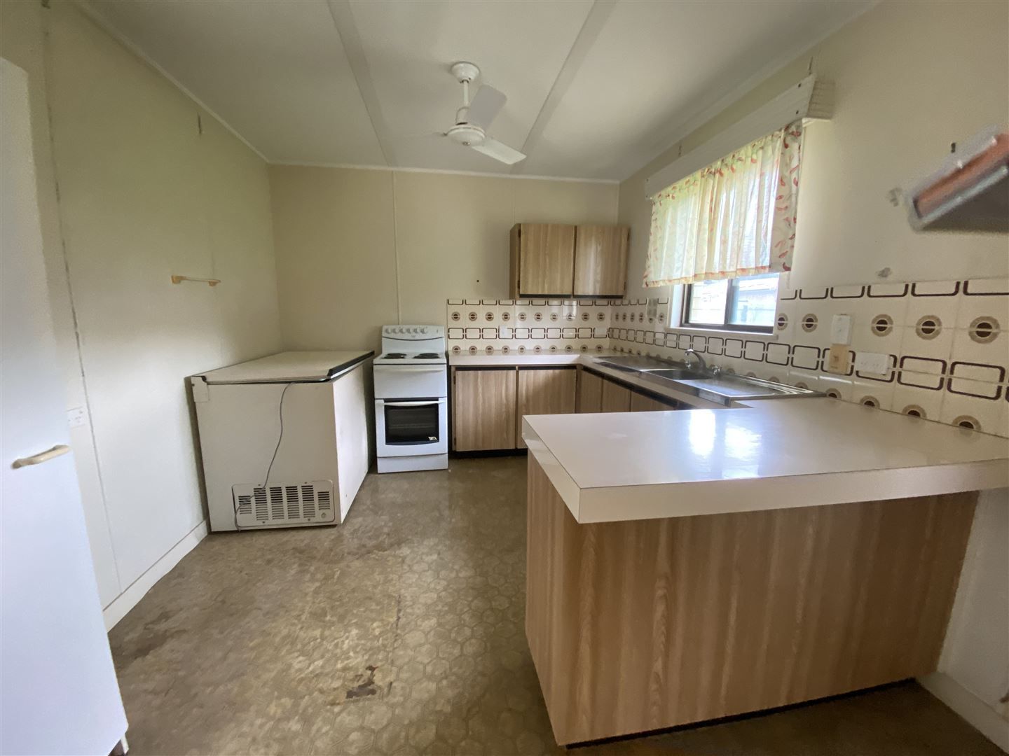 31 Sixteenth Street, Home Hill QLD 4806, Image 2