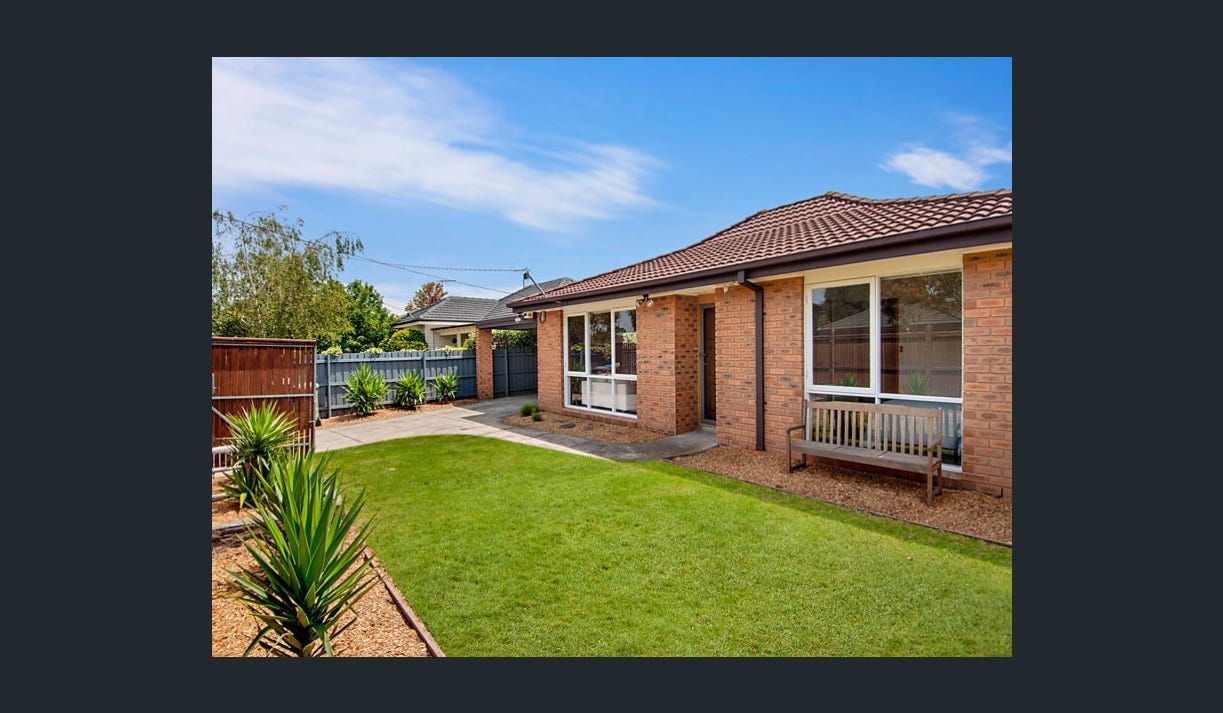 2 bedrooms House in 31 Kinross Avenue HAMPTON EAST VIC, 3188