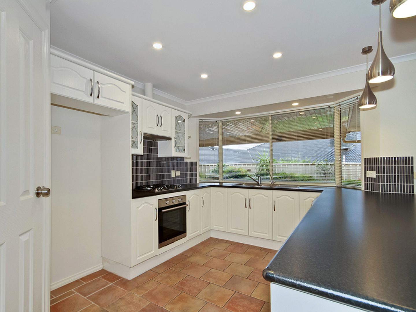 4 Tennyson Street, Seaford Rise SA 5169, Image 1