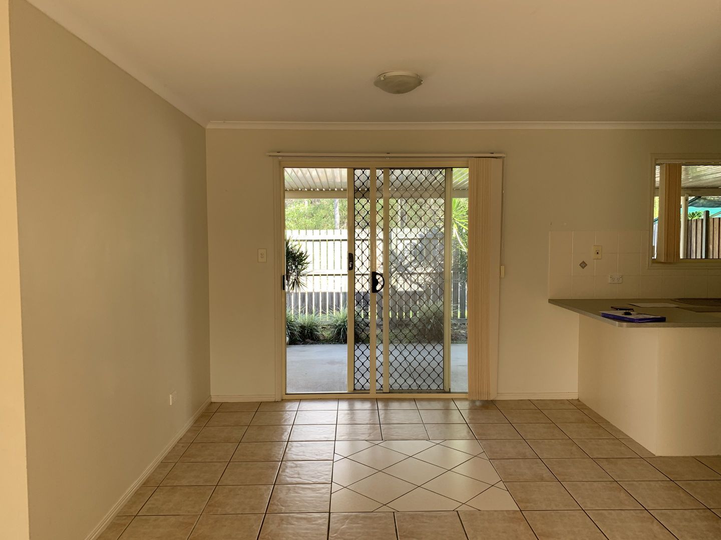 2/114 Bideford Road, Torquay QLD 4655, Image 2