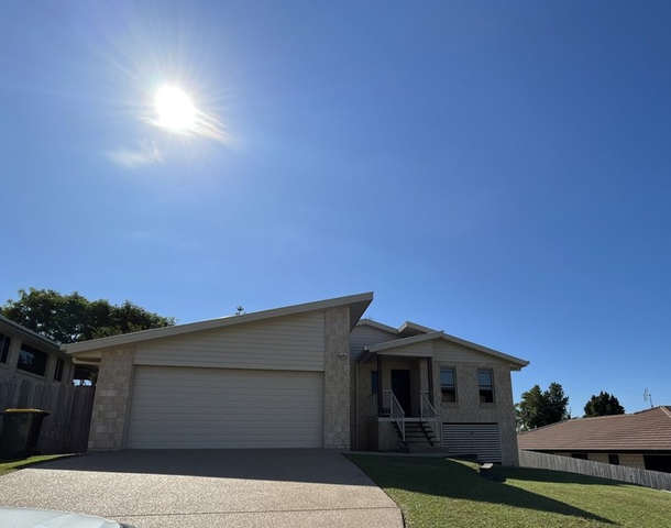 18 Lexington Drive, Lammermoor QLD 4703