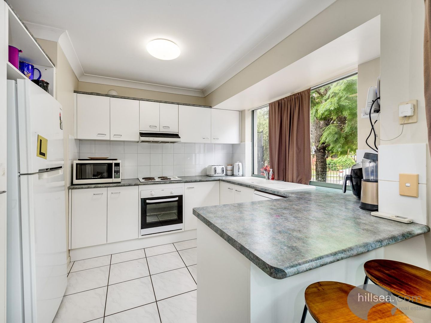 1/191 Greenacre Drive, Arundel QLD 4214, Image 2