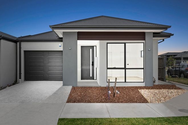 Picture of 32 Palmdale Crescent, MAMBOURIN VIC 3024