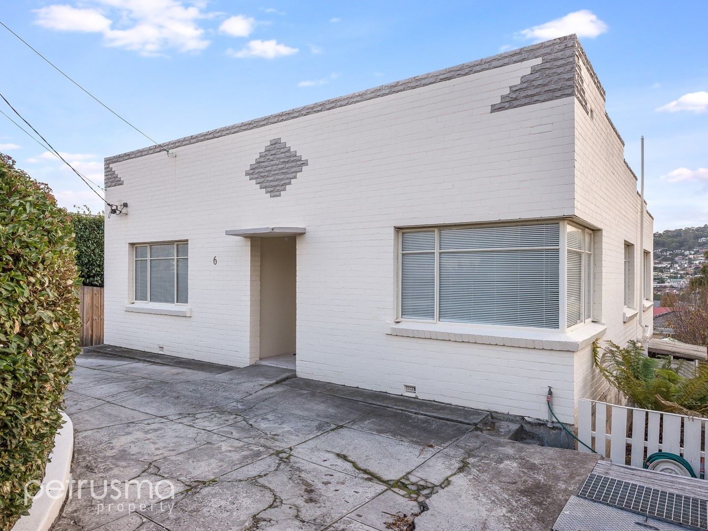 6 Sunnyside Road, Lindisfarne TAS 7015, Image 0