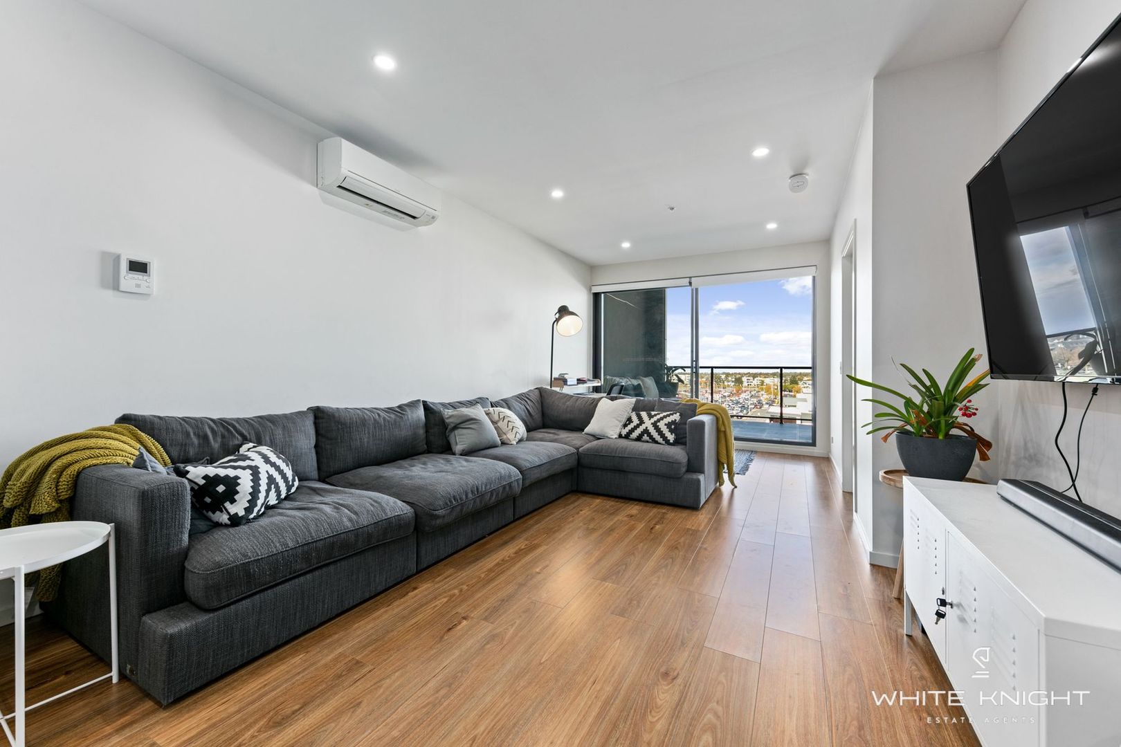 405/9 Commercial Road, Caroline Springs VIC 3023, Image 1