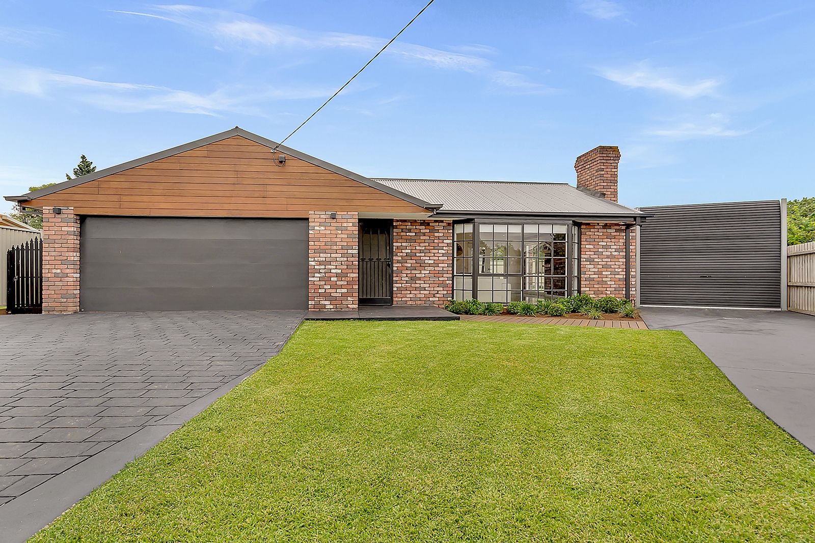 5 Clacton Court, Craigieburn VIC 3064, Image 2