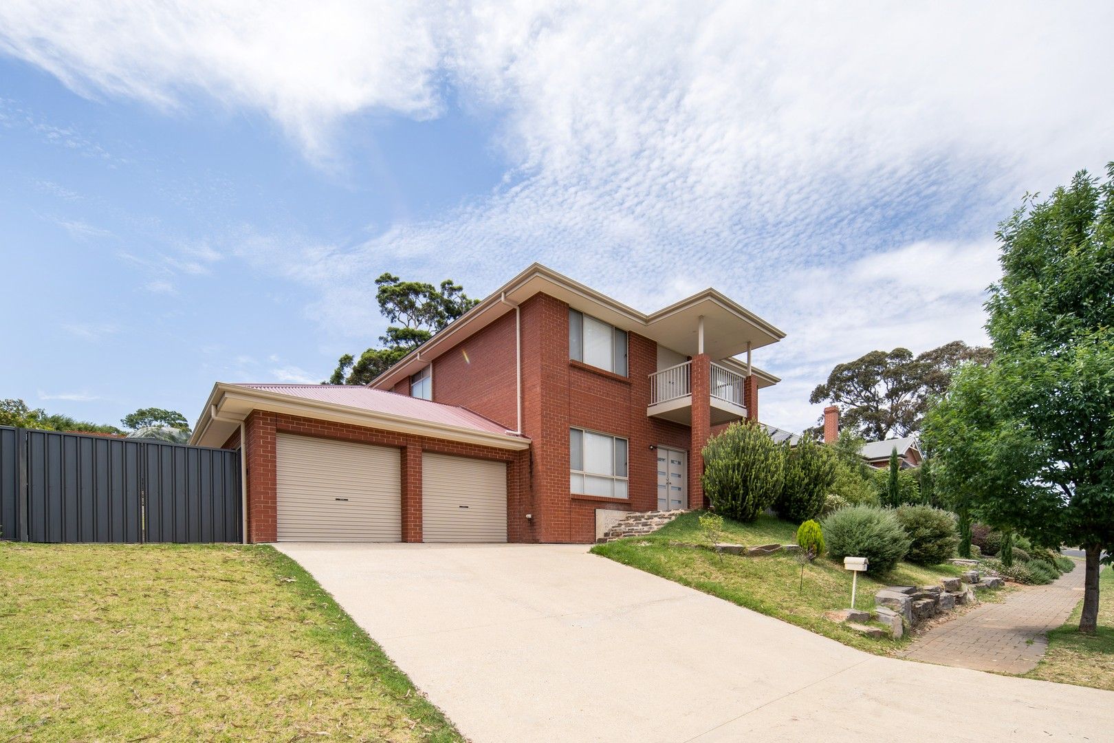 5 bedrooms House in 7 Hallmark Court MOUNT BARKER SA, 5251