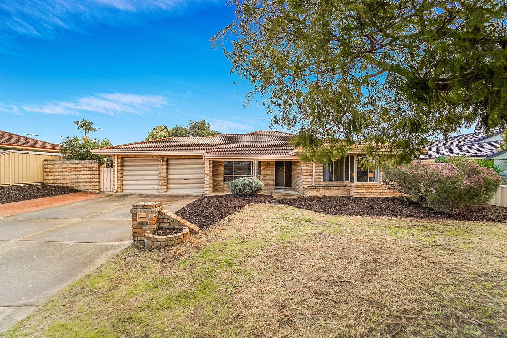 4 bedrooms House in 23 Westhaven Drive WOODVALE WA, 6026