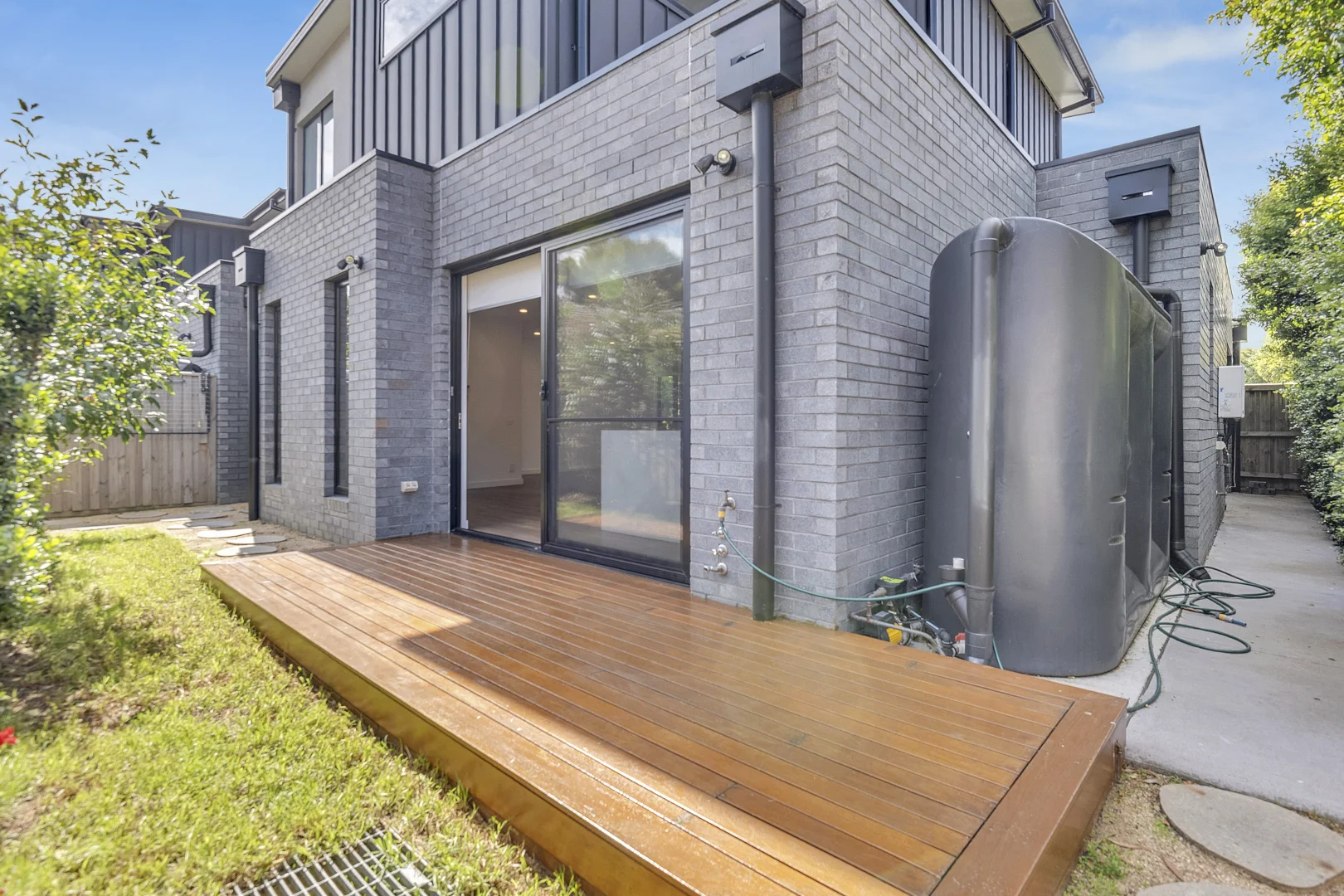 Additional image 11 of 2/76 Alston Court, Thornbury VIC 3071