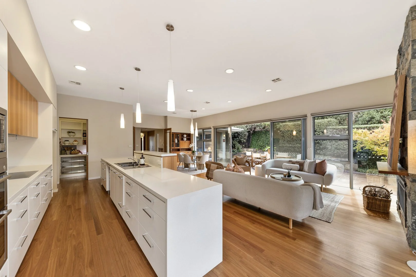 Additional image 22 of 10 Glossop Crescent, Campbell ACT 2612