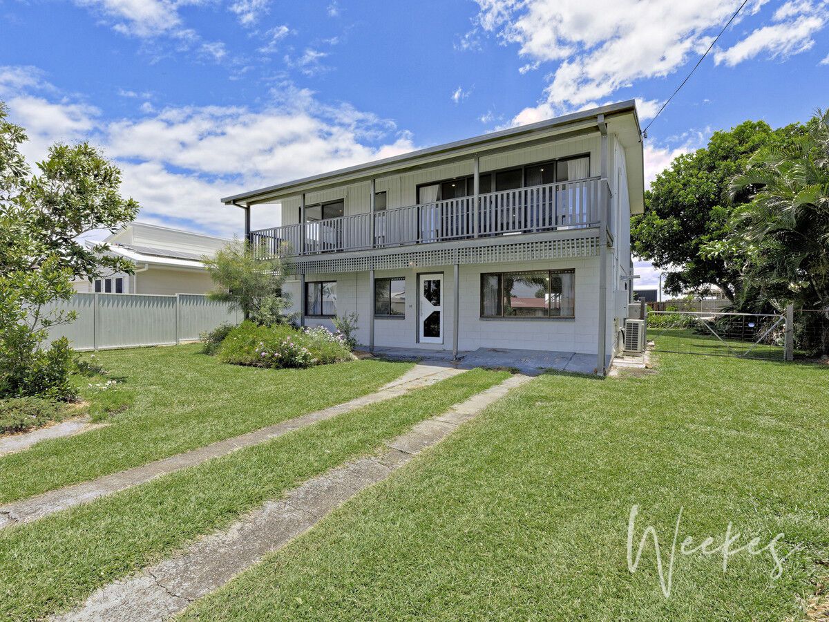 4 bedrooms House in 31 Bluewater Drive ELLIOTT HEADS QLD, 4670