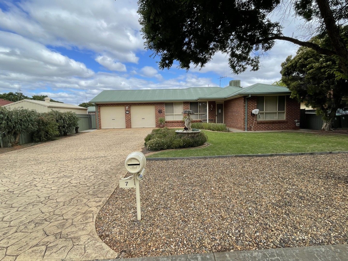 7 Arana Place, Parkes NSW 2870, Image 0