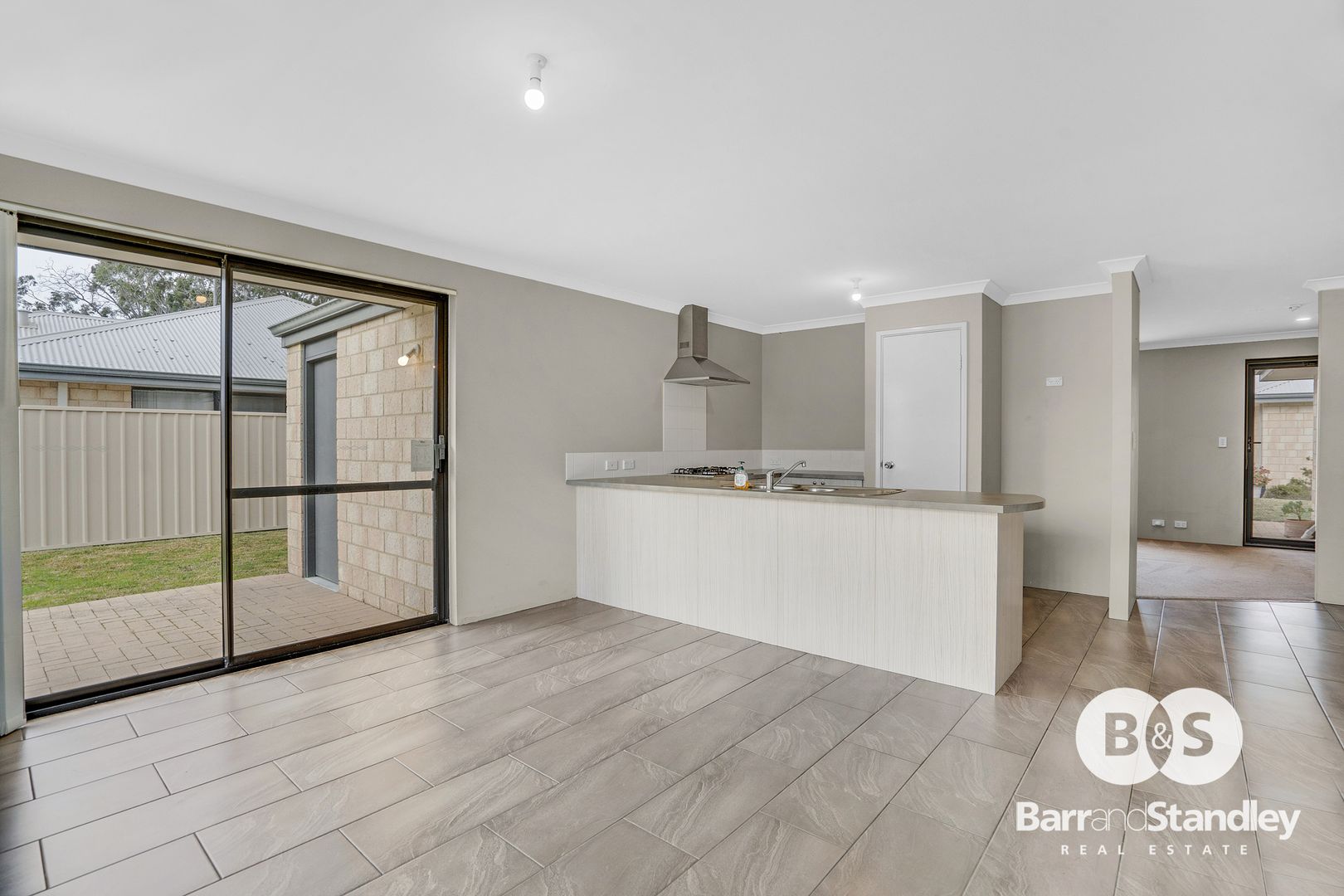 6 Fisher Way, Capel WA 6271, Image 2