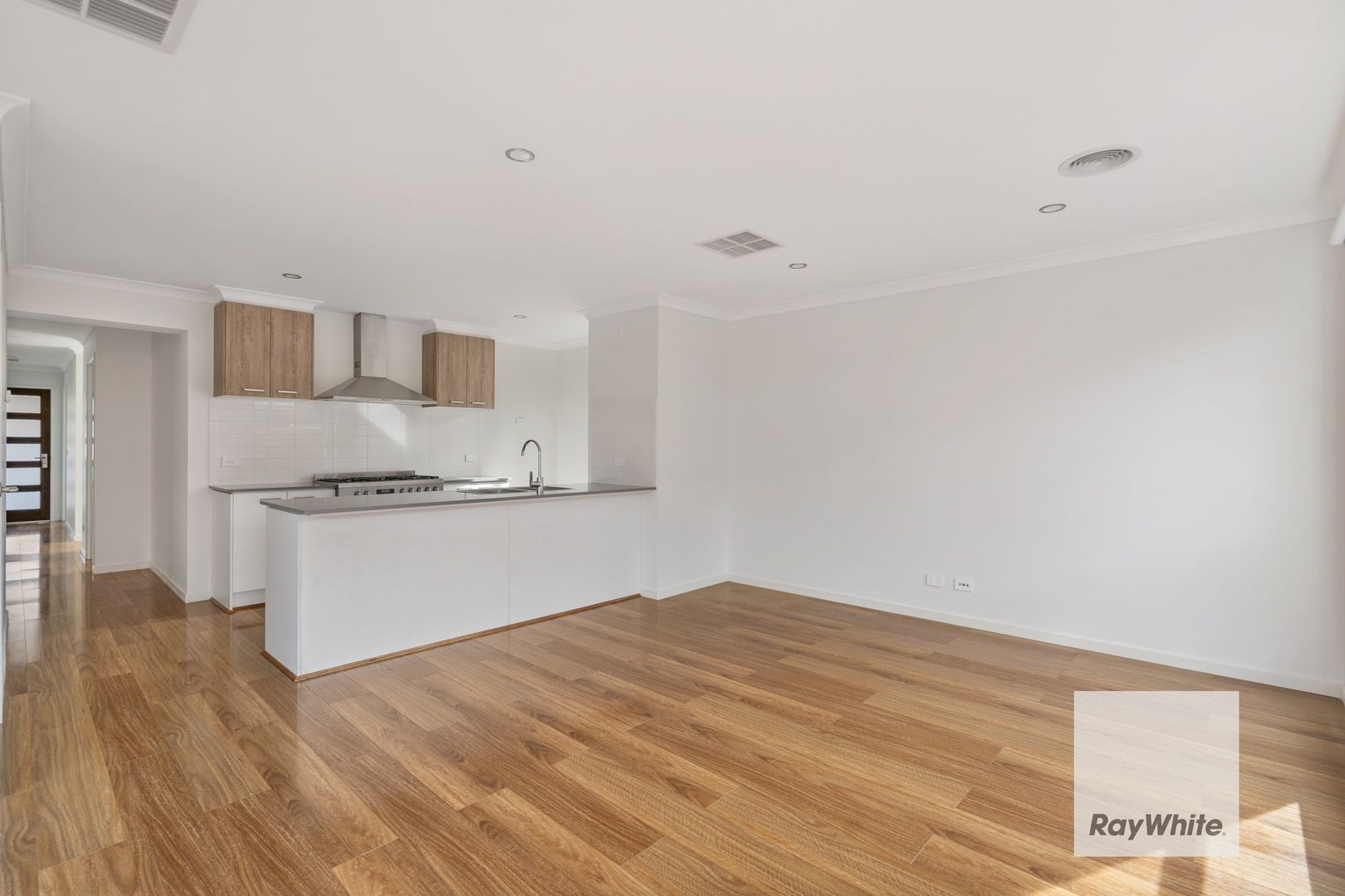 58 Willowbank Circuit, Thornhill Park VIC 3335 House For Rent 410