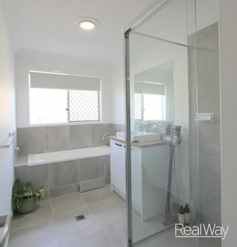 Additional image 3 of 8 Richmond Terrace, Plainland QLD 4341