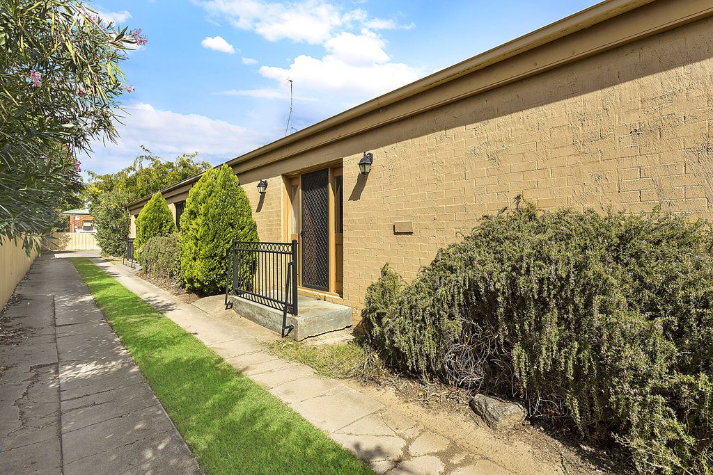 2/192 Plummer Street, South Albury NSW 2640, Image 0