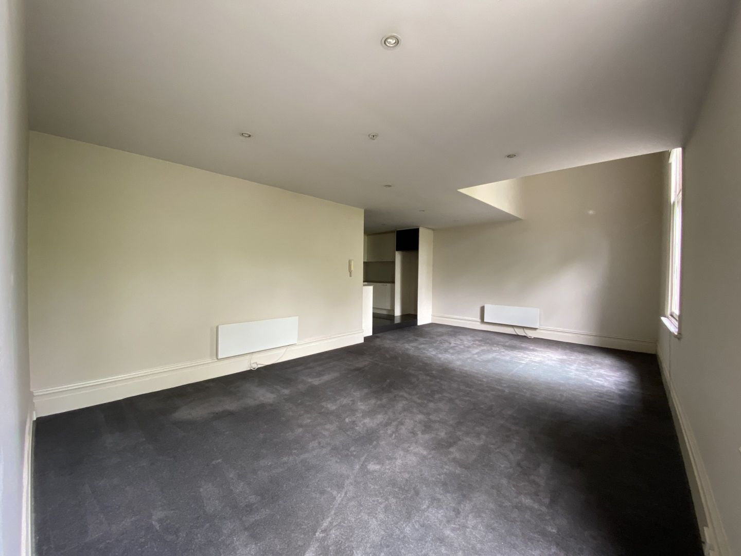 1/390 Russell Street, Melbourne VIC 3000, Image 1
