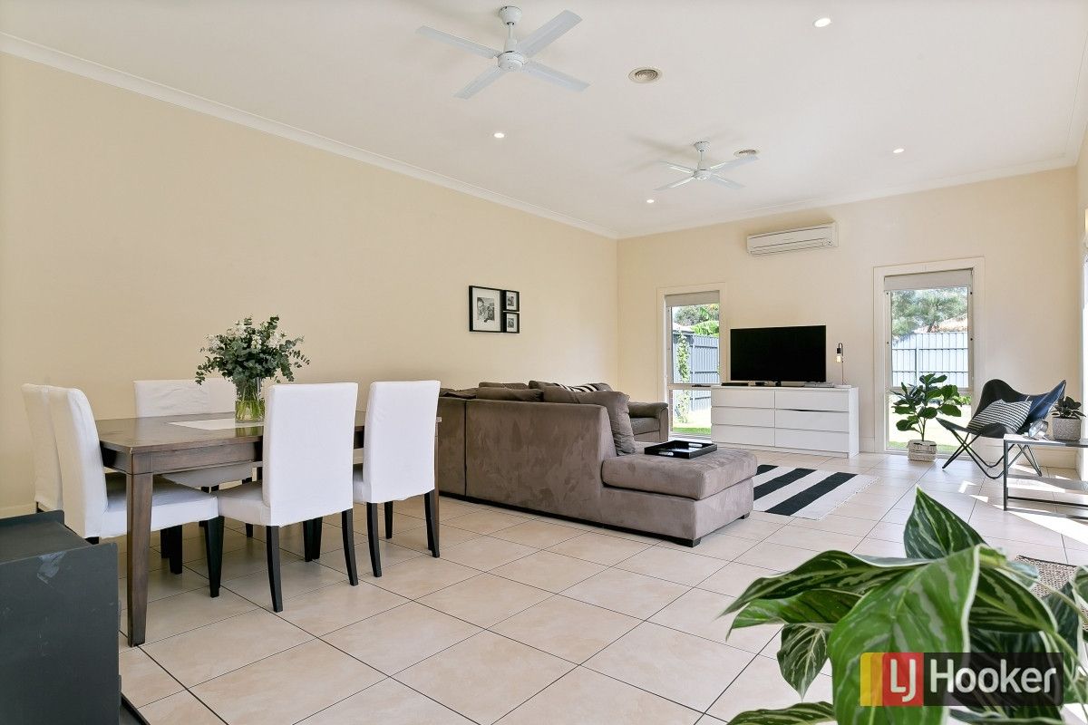 2 Dinwoodie Avenue, Clarence Gardens SA 5039, Image 2
