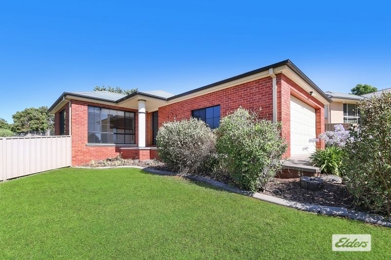 4 bedrooms House in 14 Swift Court WODONGA VIC, 3690