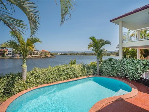 56 Montevideo Drive, Clear Island Waters QLD 4226